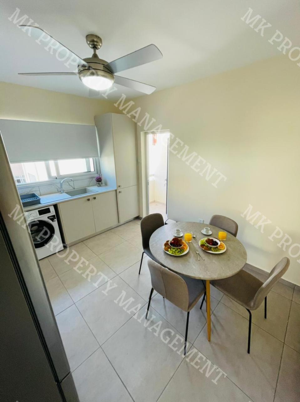 Milos City Center Apts No.34 لارنكا المظهر الخارجي الصورة